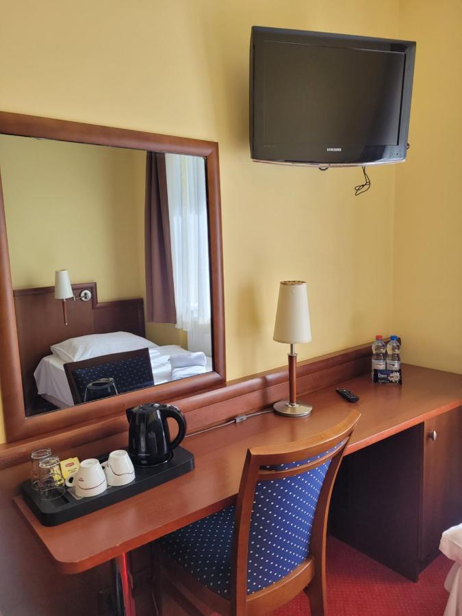 Virgo B&B Biznes 露米雅 外观 照片