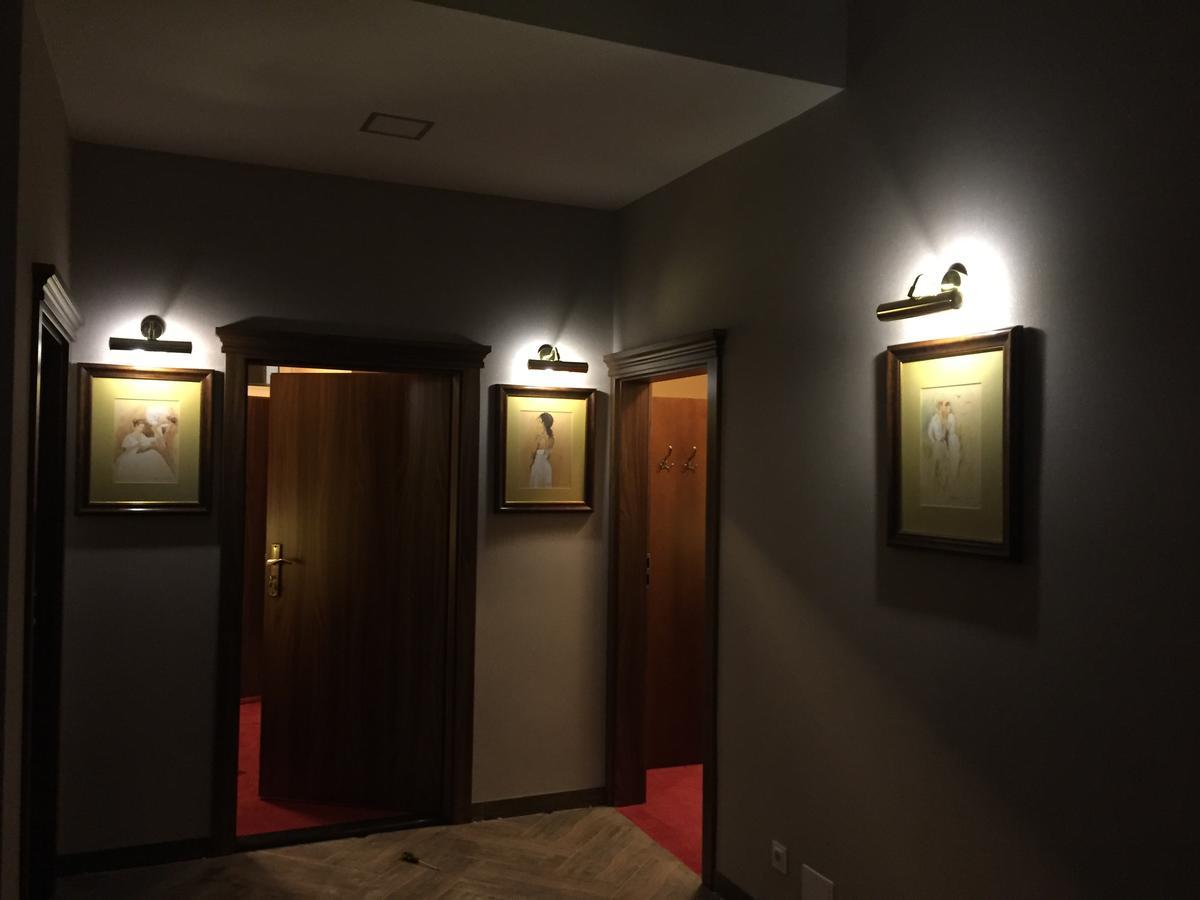 Virgo B&B Biznes 露米雅 外观 照片