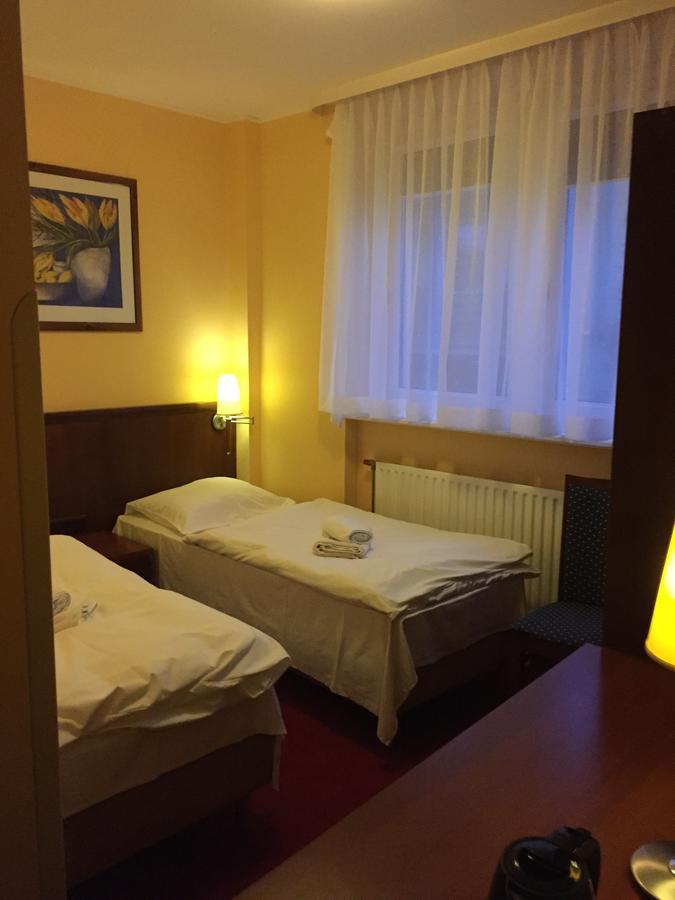 Virgo B&B Biznes 露米雅 外观 照片